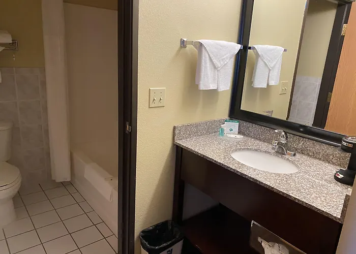 Inn Quality I-55 Bolingbrook